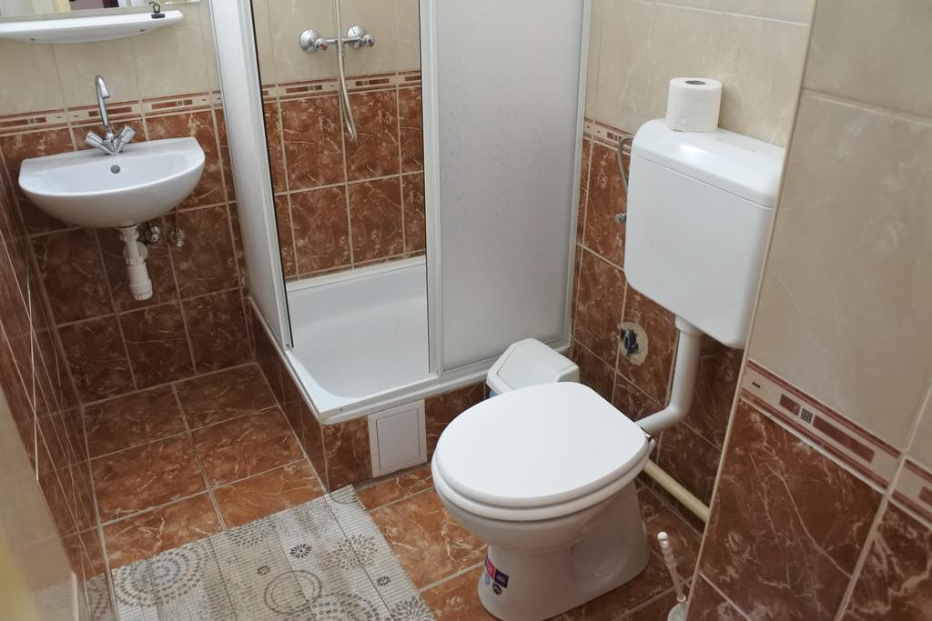 Kisasszony Apartman Eger Exterior photo